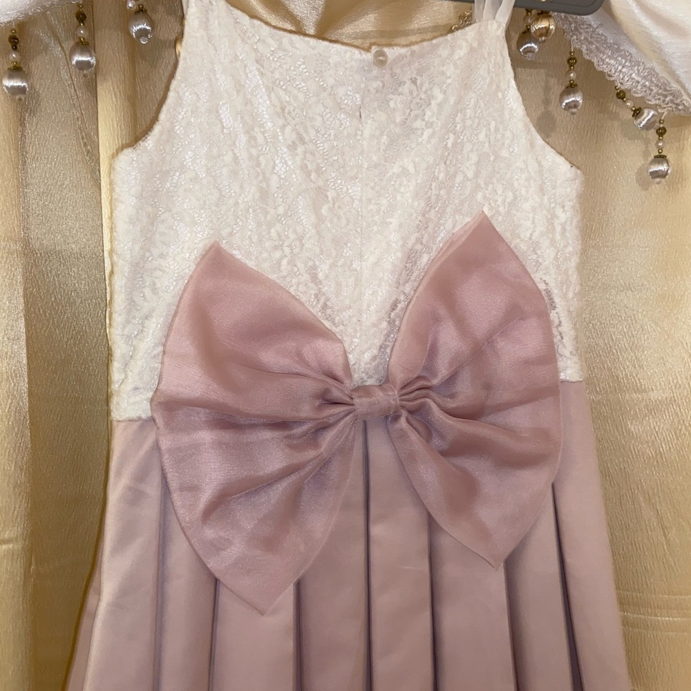 Spring Dress With Bow - Picture 3 of 5